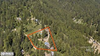 35 Ridgetop Dr, Boise, ID 83716