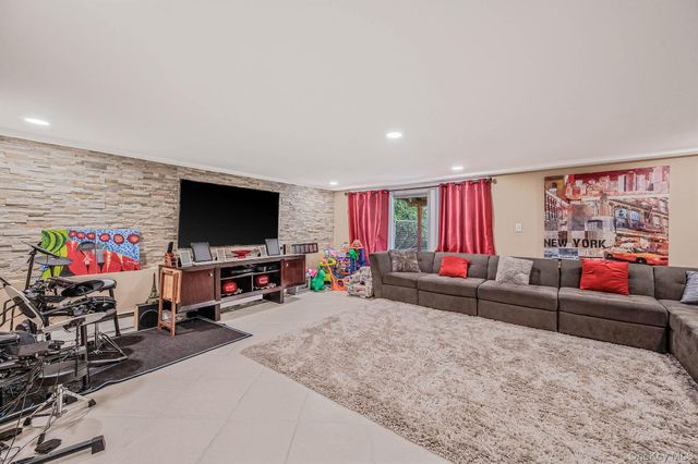 3429 Courtney Place, Baldwin, NY 11510