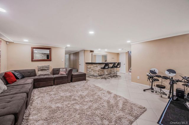 3429 Courtney Place, Baldwin, NY 11510