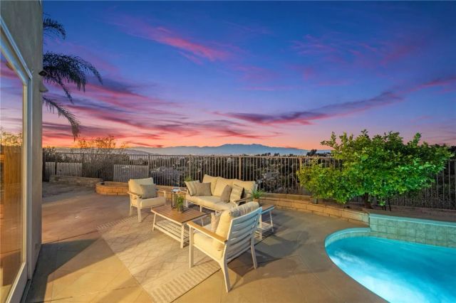 3209 Crystal Ridge Circle, Corona, CA 92882