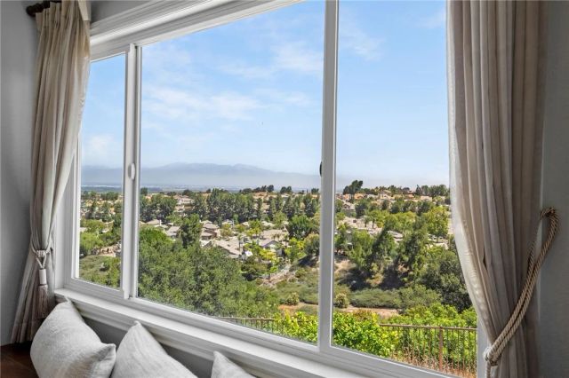 3209 Crystal Ridge Circle, Corona, CA 92882
