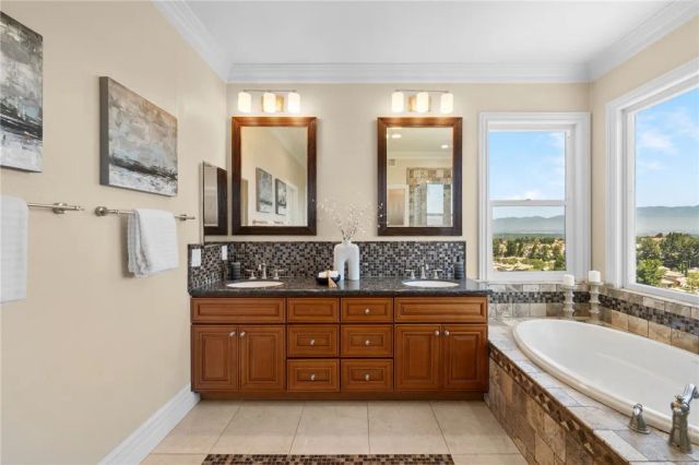 3209 Crystal Ridge Circle, Corona, CA 92882