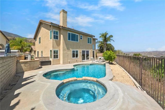 3209 Crystal Ridge Circle, Corona, CA 92882