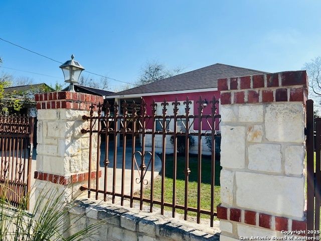 344 Groff, San Antonio, TX 78237