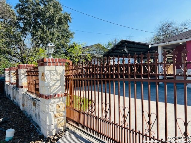344 Groff, San Antonio, TX 78237