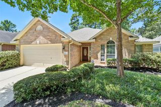 7 N Queenscliff Circle, The Woodlands, TX 77382