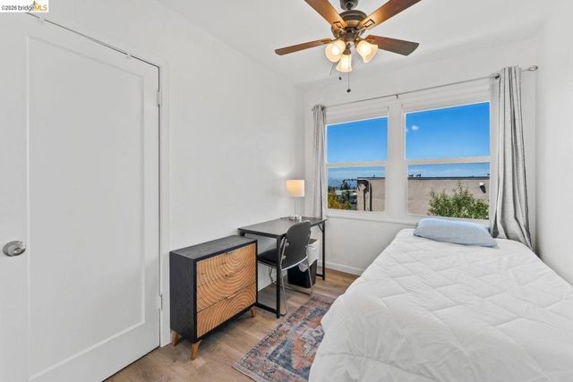 2713 Ridge Rd, Berkeley, CA 94709