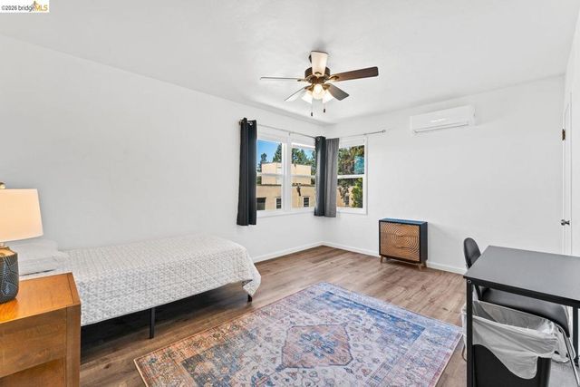 2713 Ridge Rd, Berkeley, CA 94709