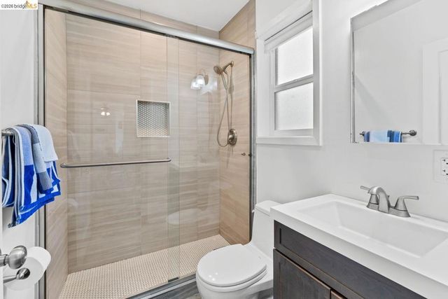 2713 Ridge Rd, Berkeley, CA 94709