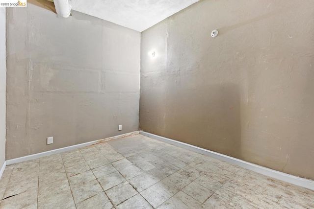 2713 Ridge Rd, Berkeley, CA 94709