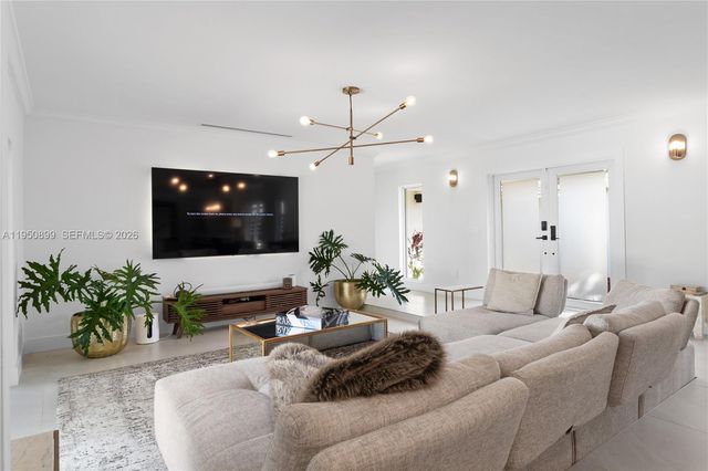 1071 NE 83rd St, Miami, FL 33138