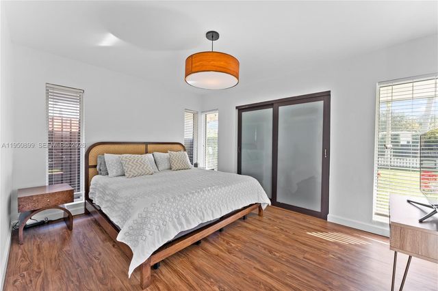 1071 NE 83rd St, Miami, FL 33138