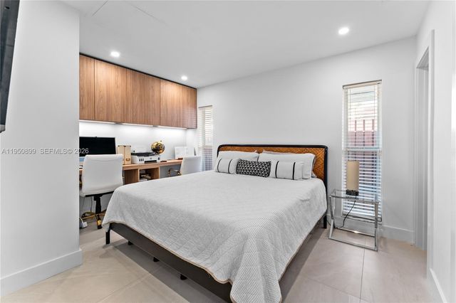 1071 NE 83rd St, Miami, FL 33138