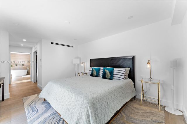 1071 NE 83rd St, Miami, FL 33138