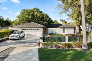 1071 NE 83rd St, Miami, FL 33138