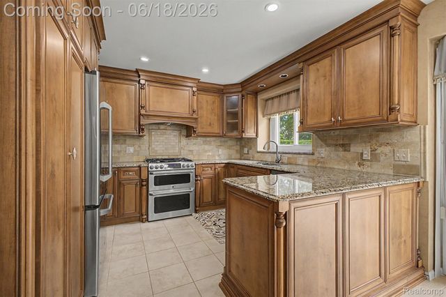 24024 Devonshire Drive, Novi, MI 48374