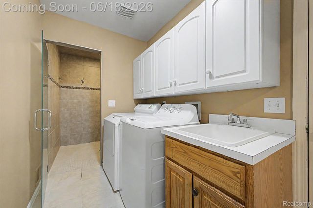 24024 Devonshire Drive, Novi, MI 48374