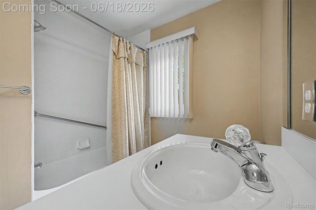24024 Devonshire Drive, Novi, MI 48374