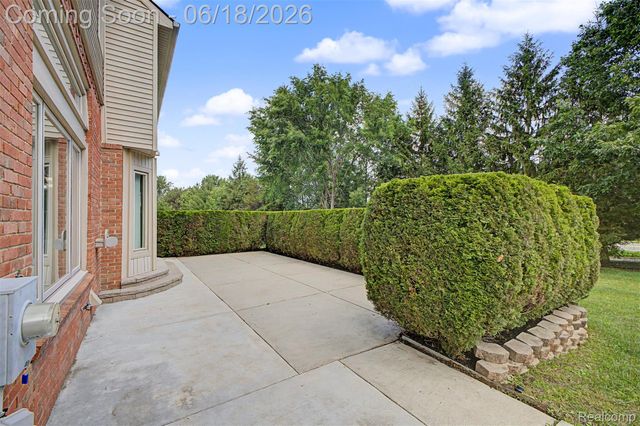 24024 Devonshire Drive, Novi, MI 48374