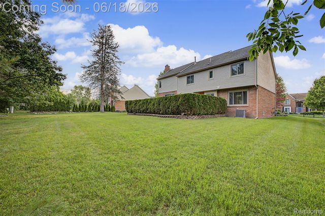 24024 Devonshire Drive, Novi, MI 48374