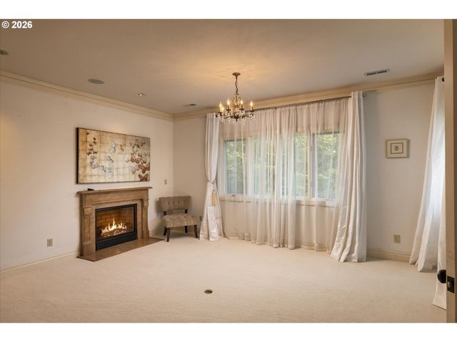 1677 LESLIE Ln, Lake Oswego, OR 97034