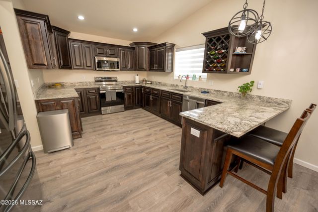 1100 Mako Court, Rio Rico, AZ 85648