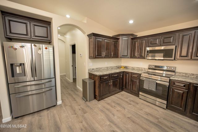 1100 Mako Court, Rio Rico, AZ 85648