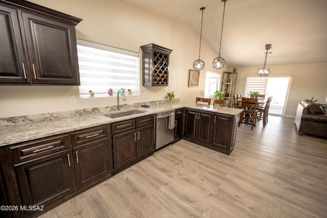 1100 Mako Court, Rio Rico, AZ 85648