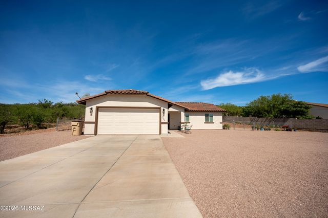 1100 Mako Court, Rio Rico, AZ 85648