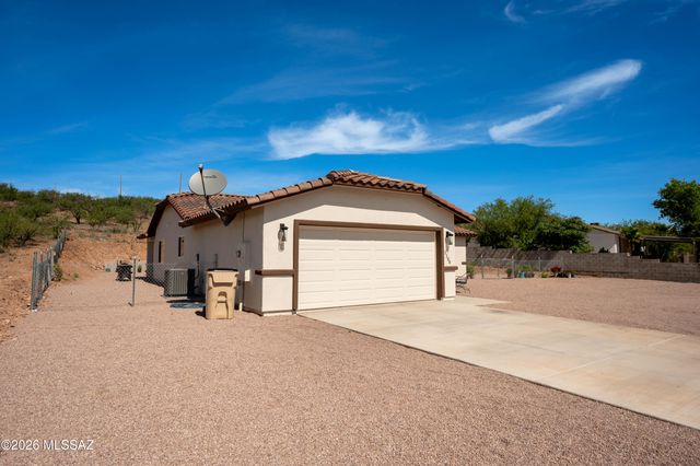 1100 Mako Court, Rio Rico, AZ 85648