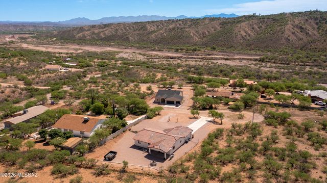 1100 Mako Court, Rio Rico, AZ 85648