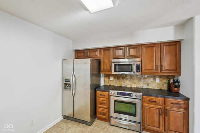 16590 Greensboro Drive, Westfield, IN 46074
