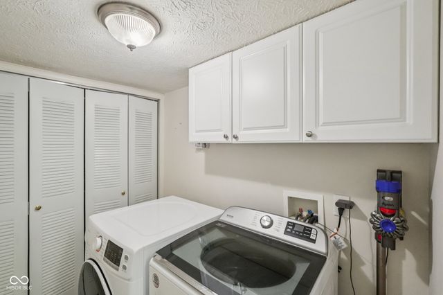 16590 Greensboro Drive, Westfield, IN 46074