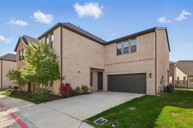 222 Woodson Street, Irving, TX 75063
