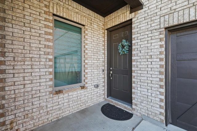 222 Woodson Street, Irving, TX 75063