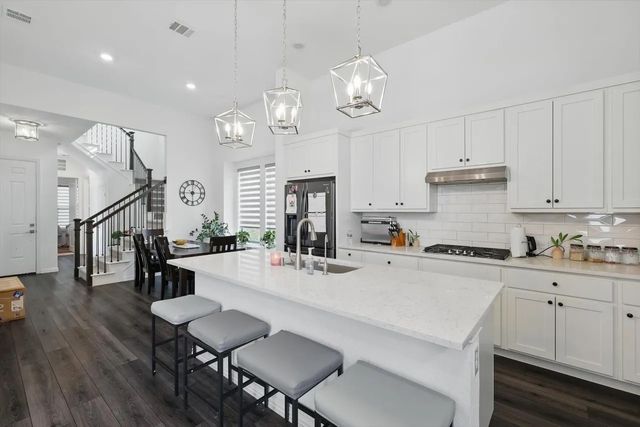 222 Woodson Street, Irving, TX 75063