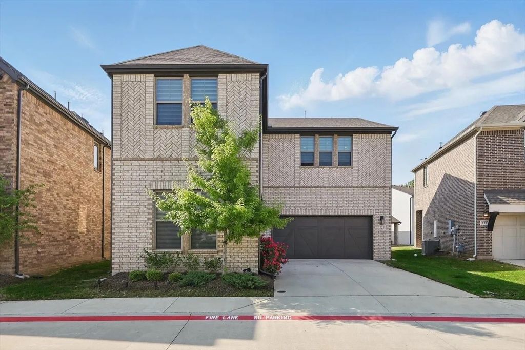 222 Woodson Street, Irving, TX 75063