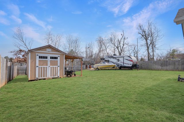 125 Schroer Rd, Clarksville, TN 37042