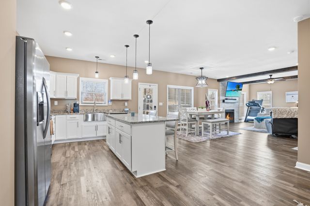 125 Schroer Rd, Clarksville, TN 37042