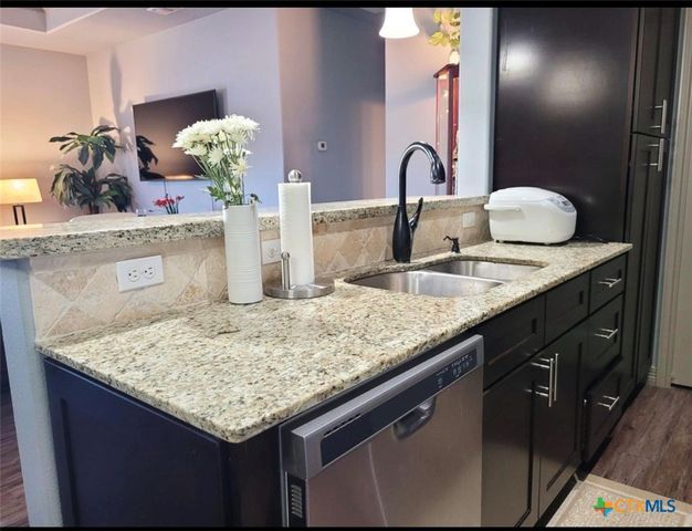 112 Teakwood Drive, Victoria, TX 77901