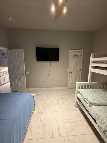 5690 MERLIN WAY, St Cloud, FL 34772