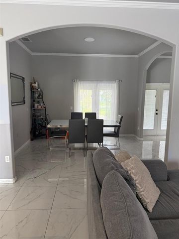 5690 MERLIN WAY, St Cloud, FL 34772