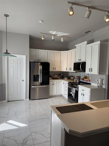 5690 MERLIN WAY, St Cloud, FL 34772