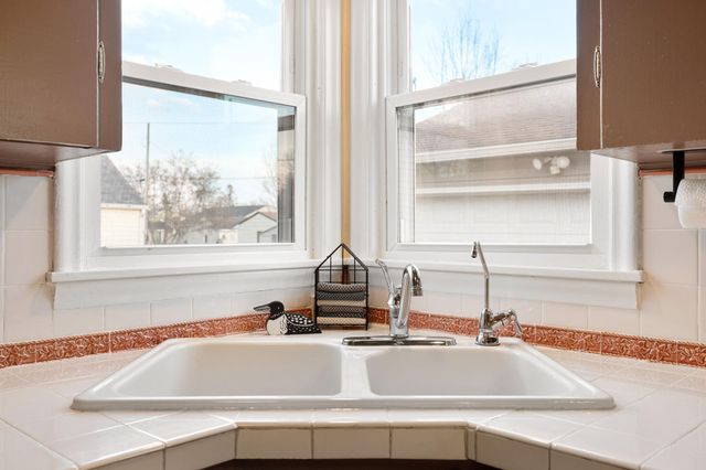 1800 2nd Avenue SE, Austin, MN 55912
