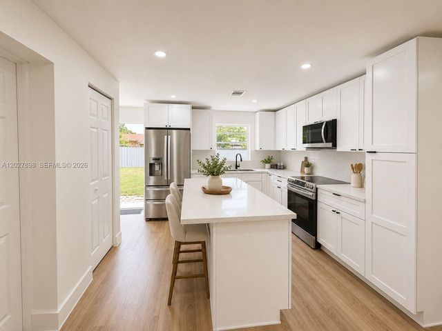 2931 NW 21st St, Fort Lauderdale, FL 33311