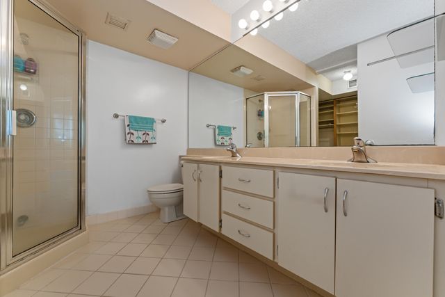 2621 Village Boulevard 203, West Palm Beach, FL 33409