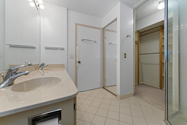2621 Village Boulevard 203, West Palm Beach, FL 33409