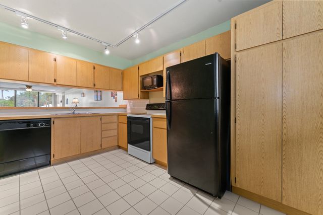 2621 Village Boulevard 203, West Palm Beach, FL 33409