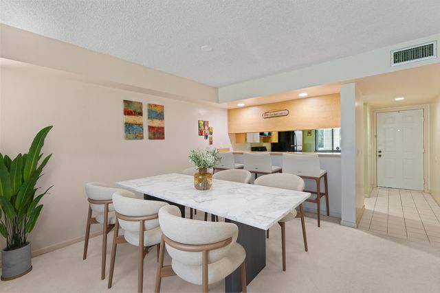 2621 Village Boulevard 203, West Palm Beach, FL 33409