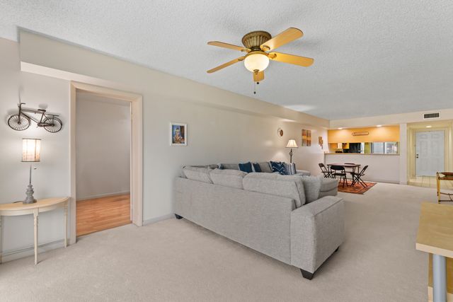 2621 Village Boulevard 203, West Palm Beach, FL 33409